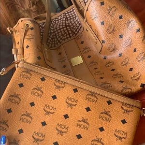 Beige Mcm tote